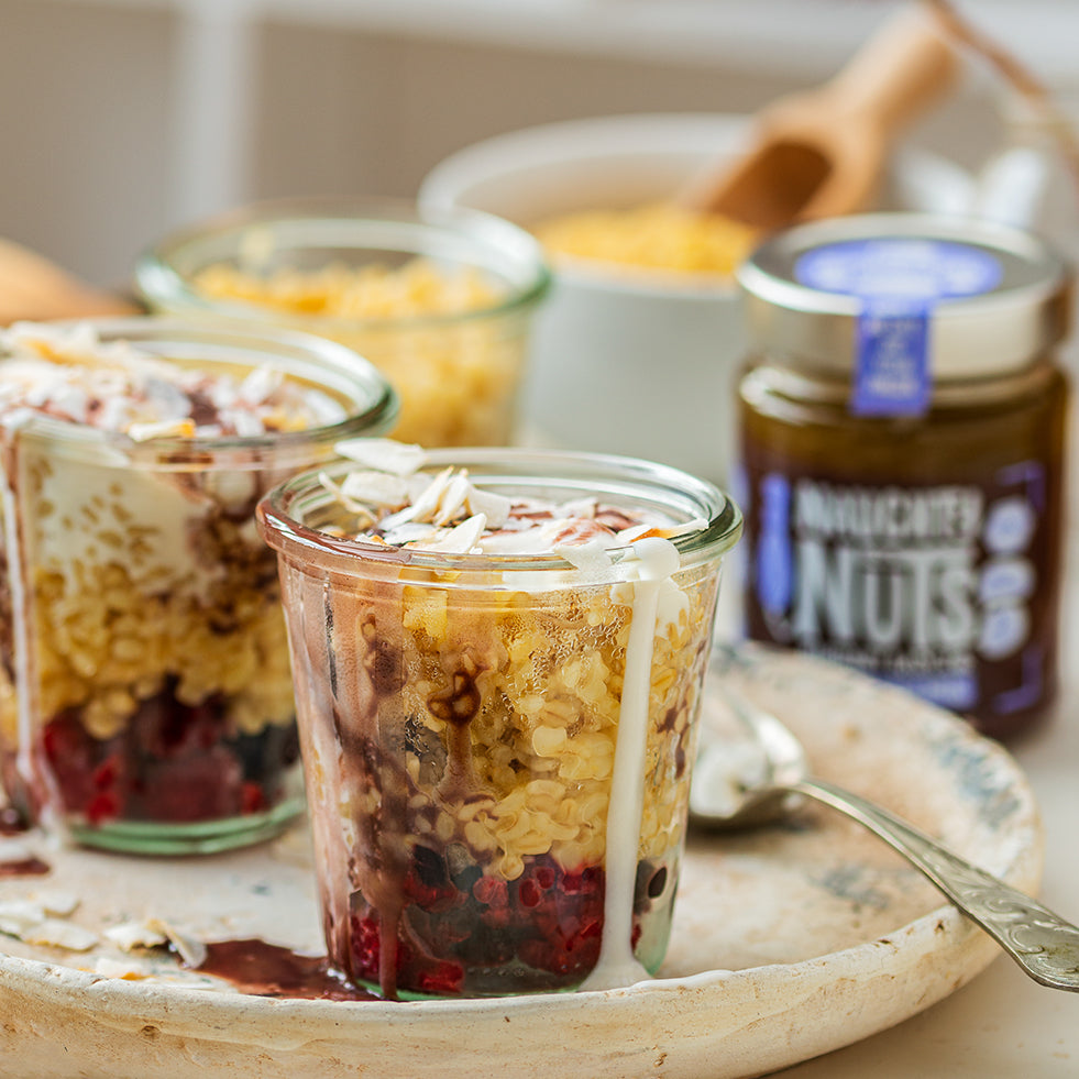 Süßer Bulgur Brei mit Blueberry Bash